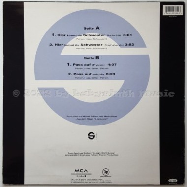 Schwester S. - Hier Kommt Die Schwester • 12" Vinyl Maxi • MINT - Labyrinth Music