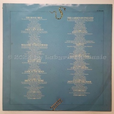 Gerry Rafferty - Snakes And Ladders • 12" Vinyl LP - Labyrinth Music