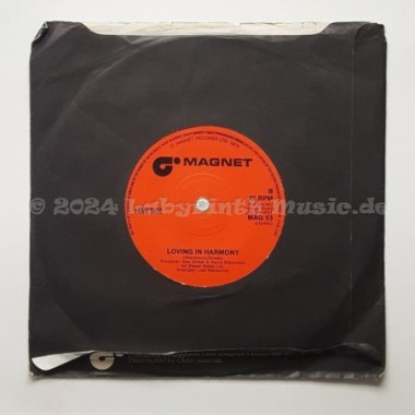 Love Bite - Killer Jaws • 7" Vinyl - Labyrinth Music