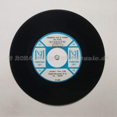 Russ Morgan And His Orchestra - Does Your Heart Beat For Me • 7" Vinyl - Labyrinth Music