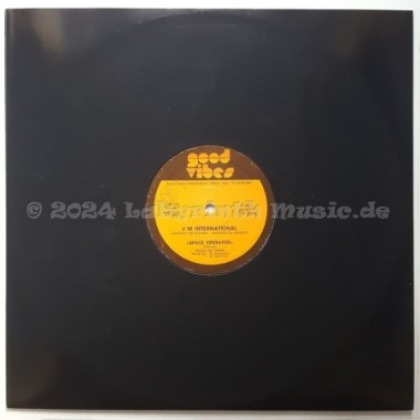4 M International - Space Operator • 12" Vinyl Maxi - Labyrinth Music
